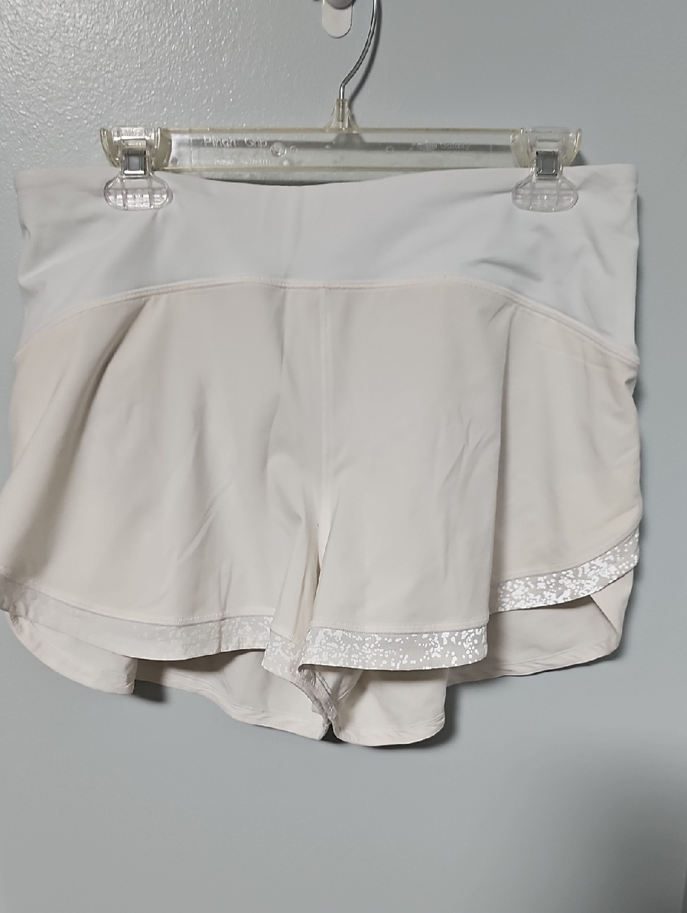 lululemon Run The Line Shorts Reflective 3 - Picture 3 of 11